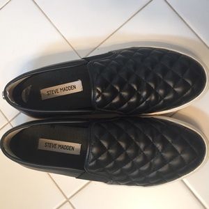 Steve Madden slip on shoes